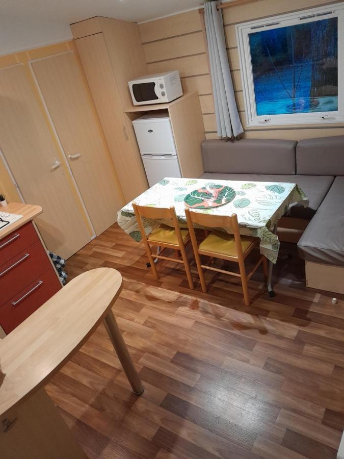 Location Mobil-Home Le Parc Des Roches Saint-Chéron Exterior foto